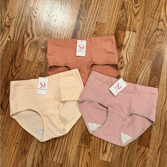 Doveloom Other - Sundays Women's Underwear Set - Peach, Cream, Pink